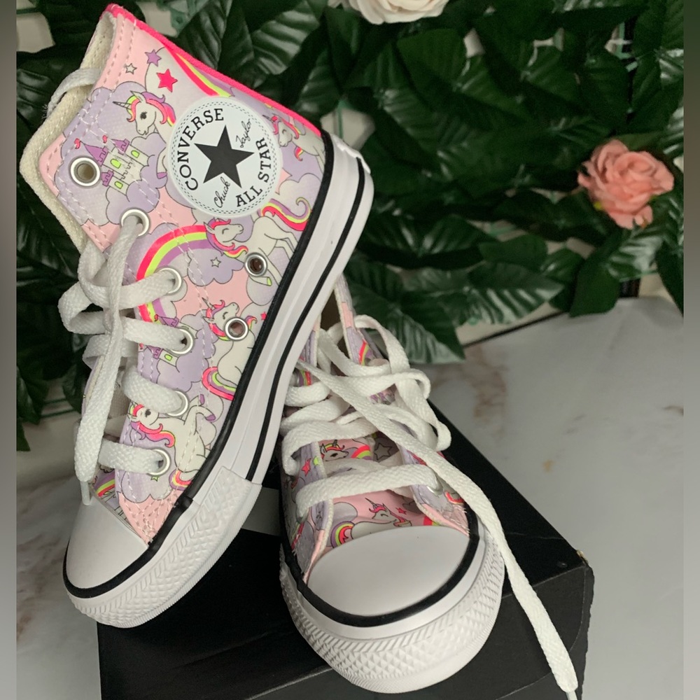 Brand New never worn , unicorn girls Converse. My daughter couldn’t fit them.
